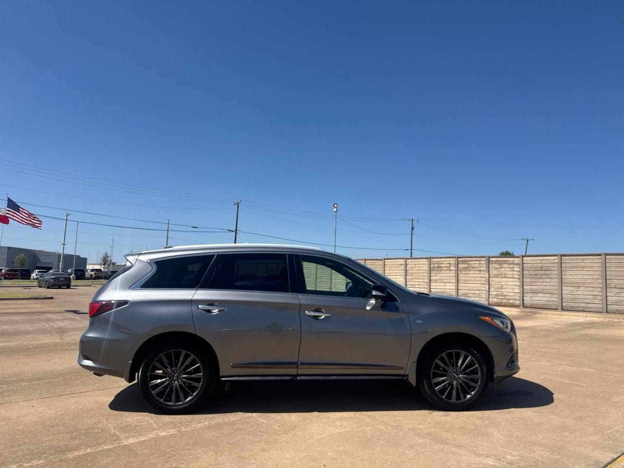 Used 2020 INFINITI QX60 Luxe w/ Edition 30 Essential Package FWD image 29