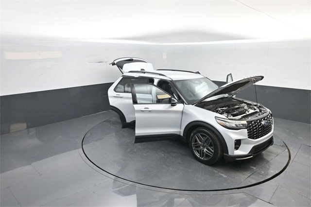 New 2026 Ford Explorer ST image 36