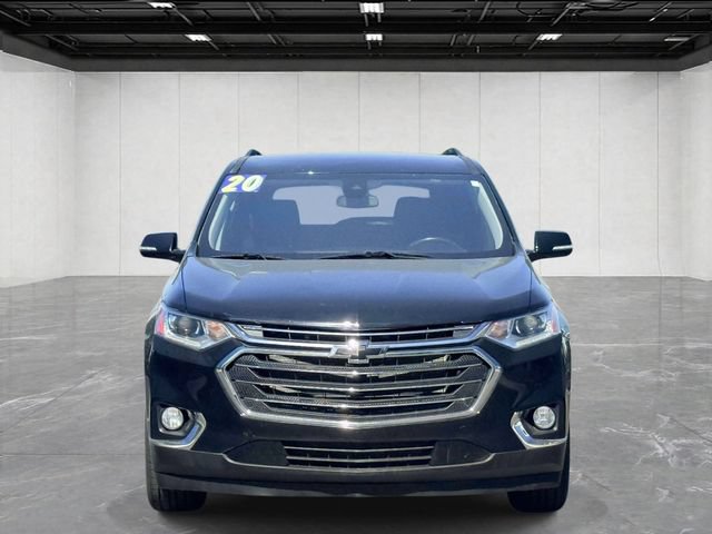Used 2020 Chevrolet Traverse LT FWD image 2