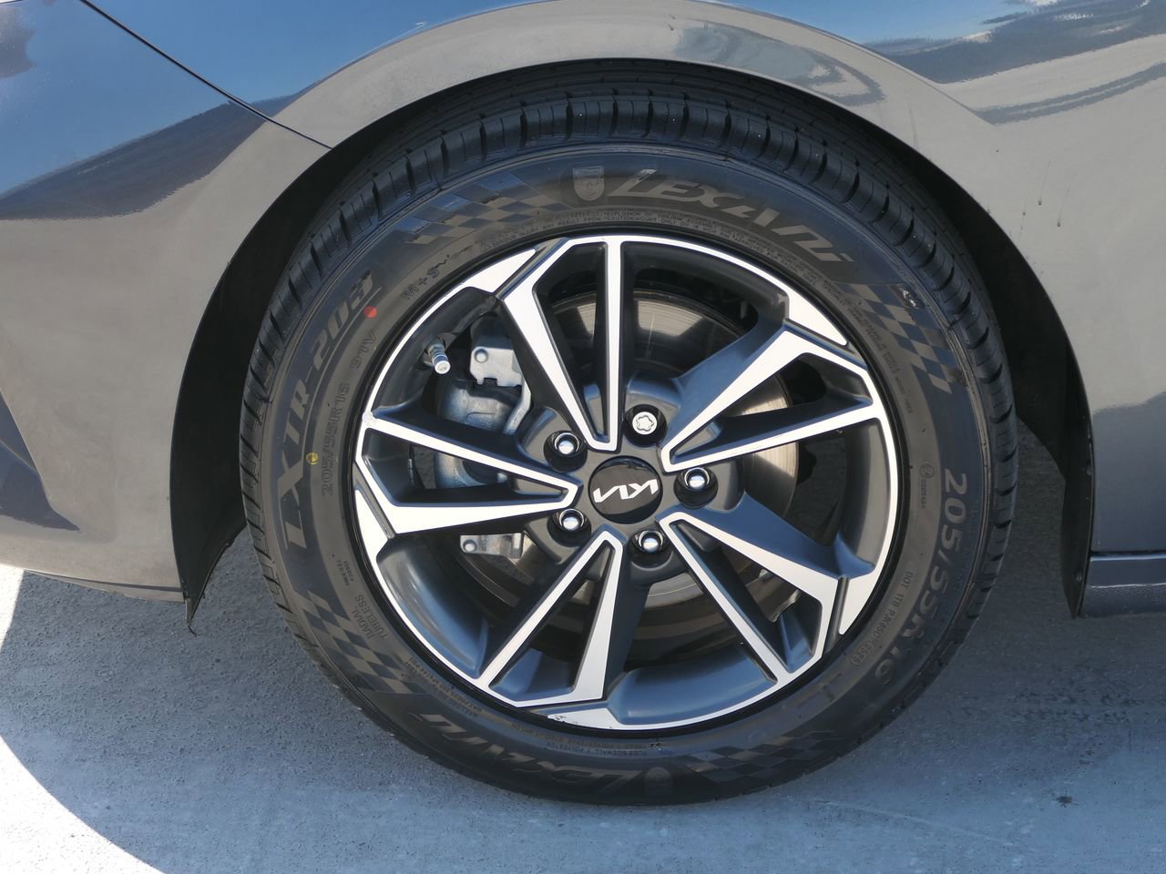 Used 2023 Kia Forte LXS w/ LXS Technology Package image 10