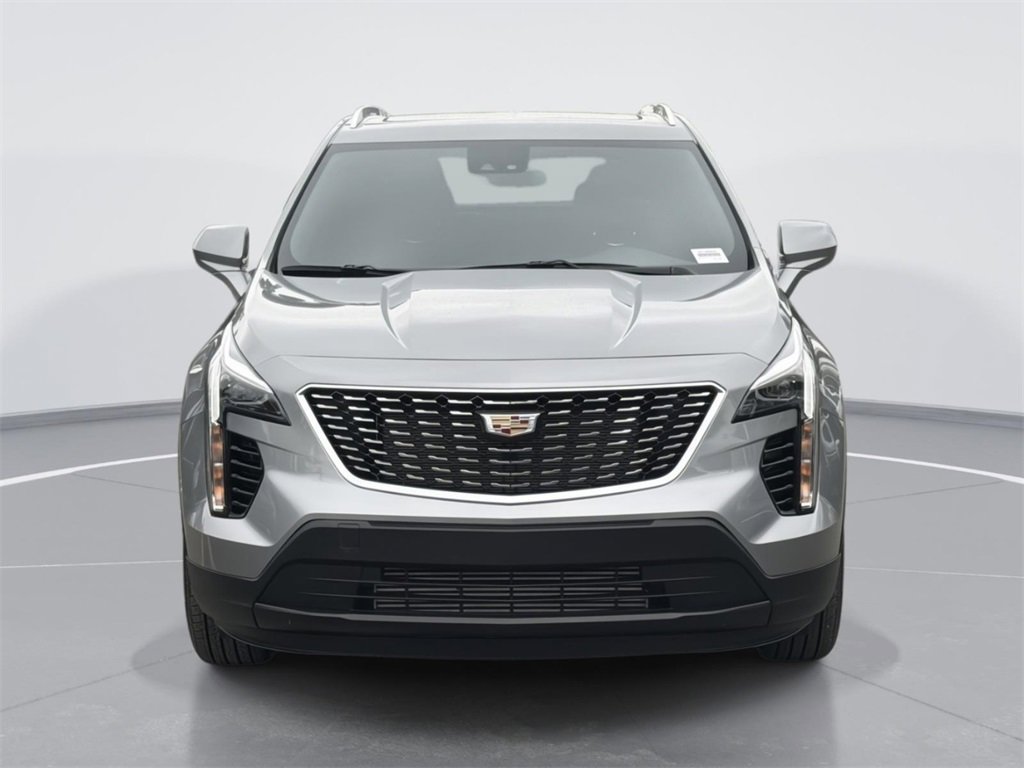 Certified 2023 Cadillac XT4 Luxury w/ Cold Weather Package image 2