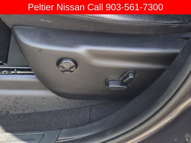 Used 2020 Jeep Grand Cherokee Altitude RWD image 19