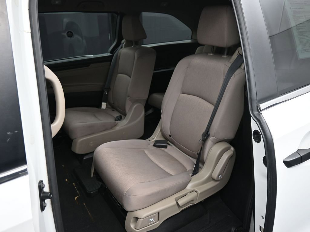 Certified 2020 Honda Odyssey LX image 34