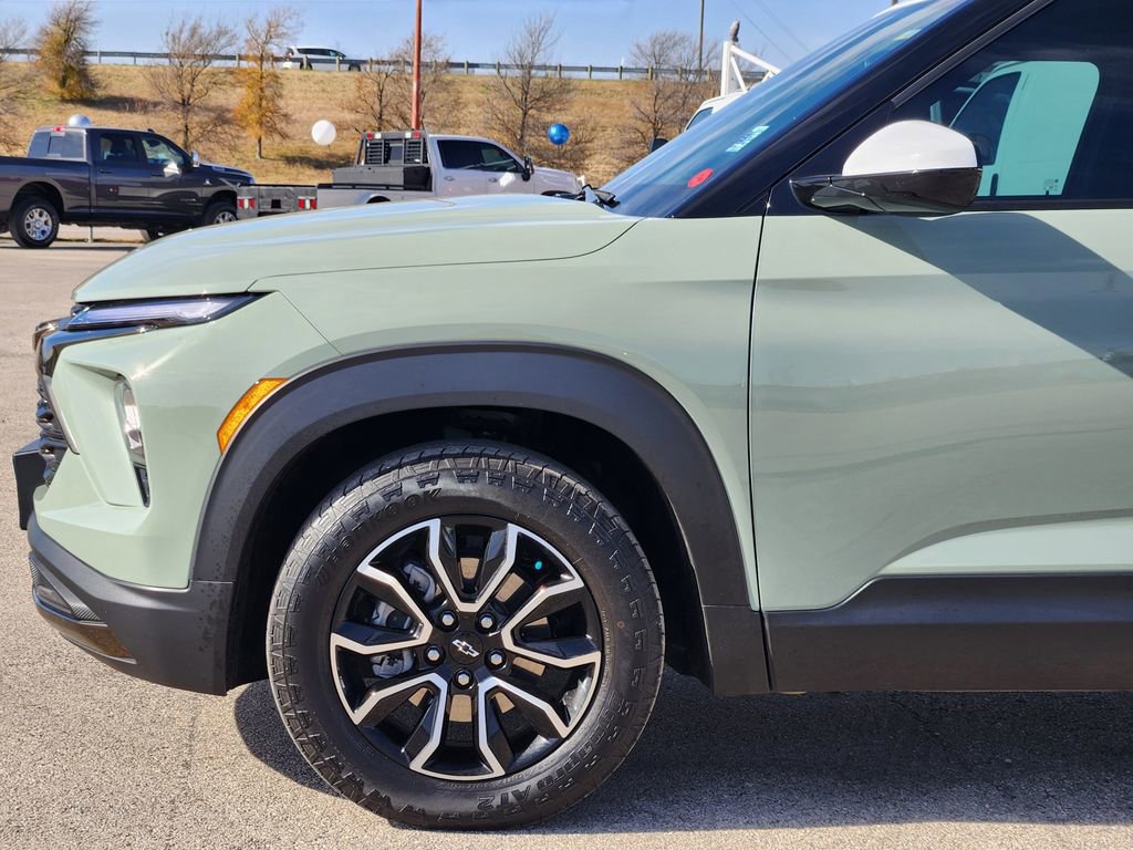 Used 2025 Chevrolet TrailBlazer ACTIV w/ Convenience Package image 8