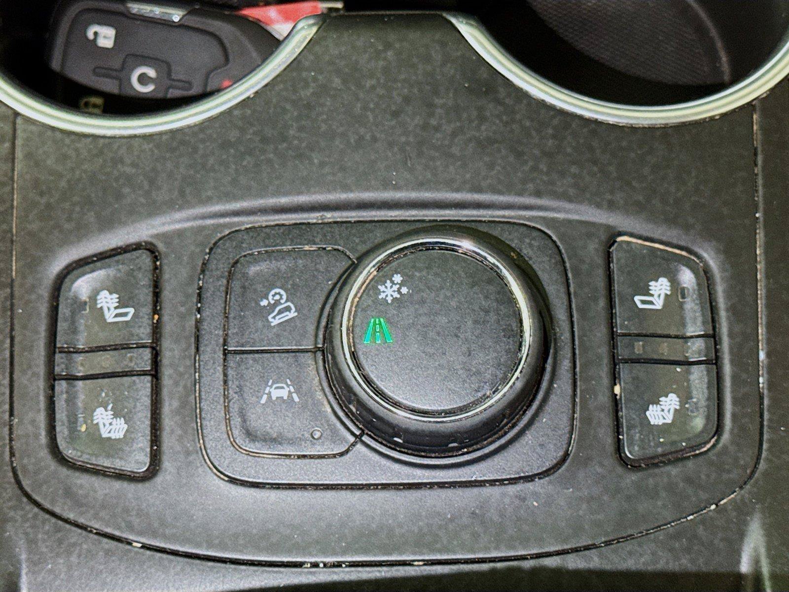 Used 2020 GMC Terrain SLE w/ Driver Convenience Package FWD image 18