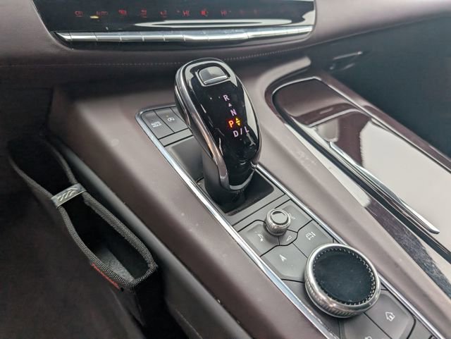 Certified 2023 Cadillac Escalade ESV Premium Luxury Platinum w/ LPO, Radiant Package image 24