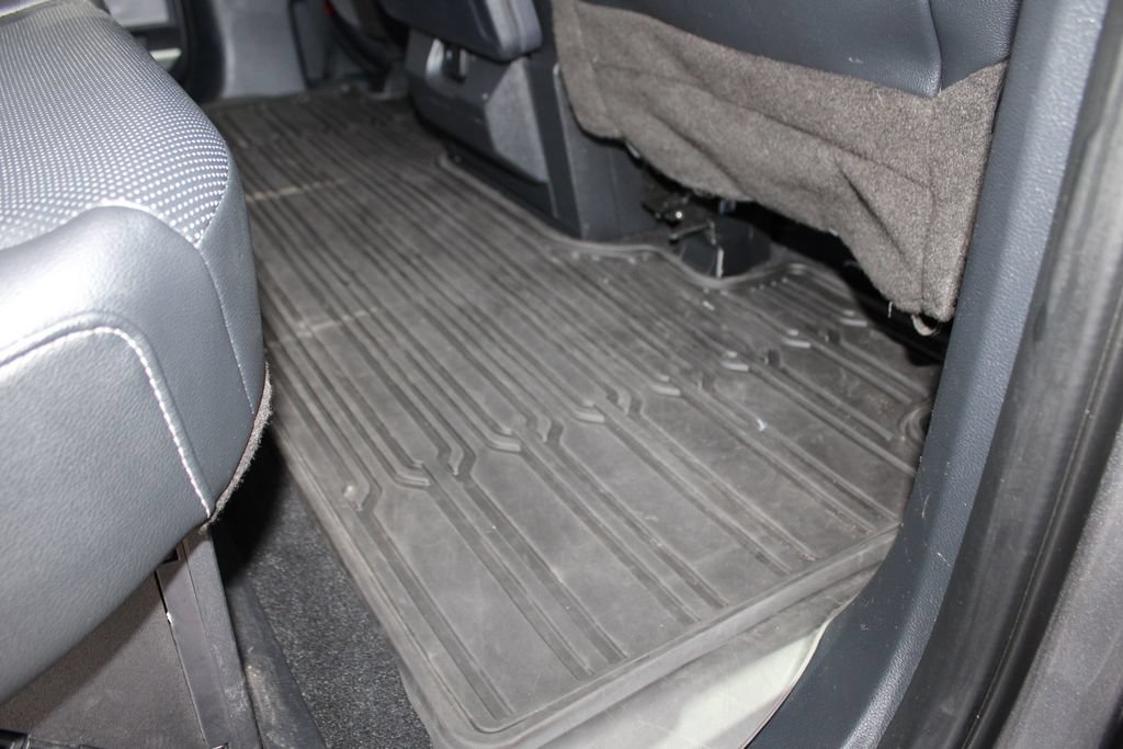 Used 2023 Ford F350 Lariat w/ Tremor Off-Road Package AWD/4WD image 58