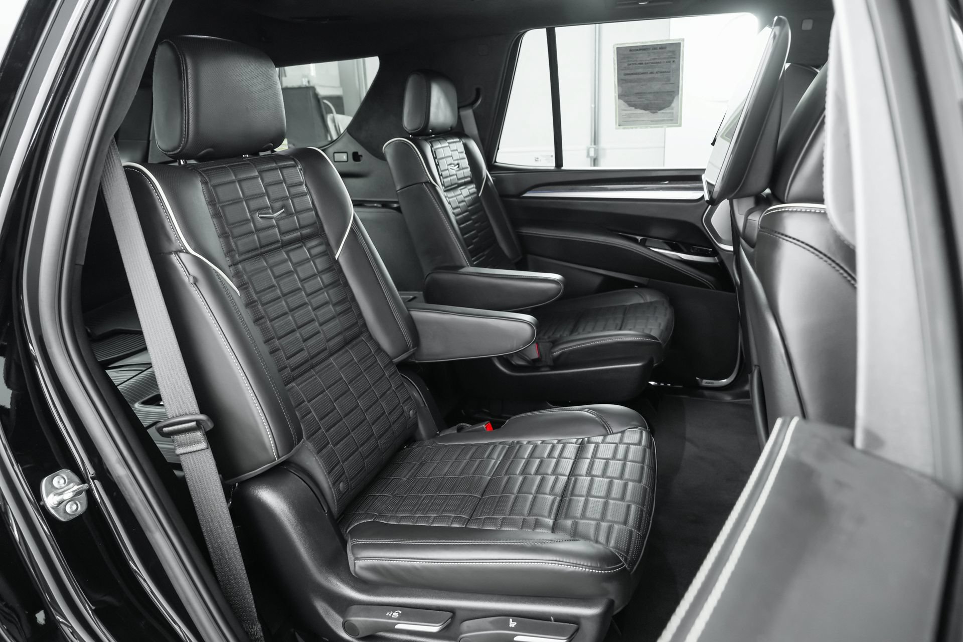 Used 2025 Cadillac Escalade V w/ LPO, Floor Liner Package AWD/4WD image 17