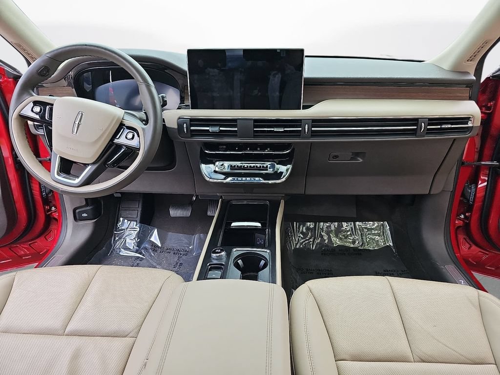 Used 2024 Lincoln Corsair Grand Touring w/ Equipment Group 301A AWD/4WD image 9