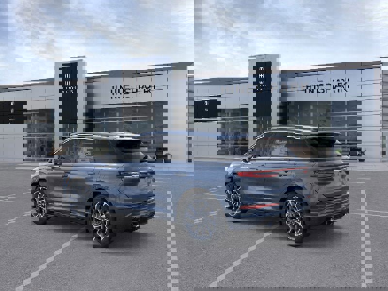 New 2026 Lincoln Corsair Grand Touring image 4