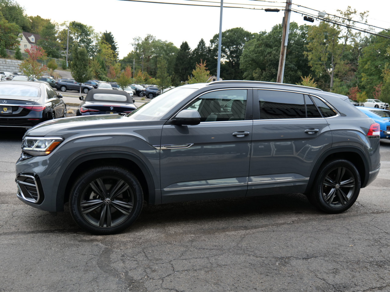 Used 2022 Volkswagen Atlas Cross Sport SEL R-Line image 76