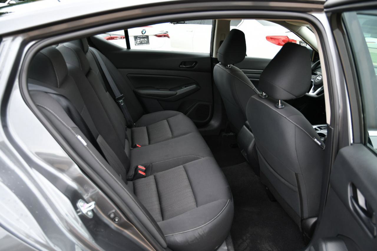 Used 2024 Nissan Altima 2.5 SV FWD image 24