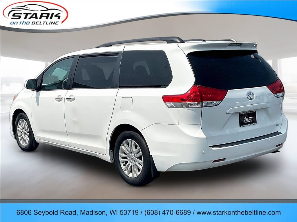 Used 2014 Toyota Sienna XLE FWD image 4