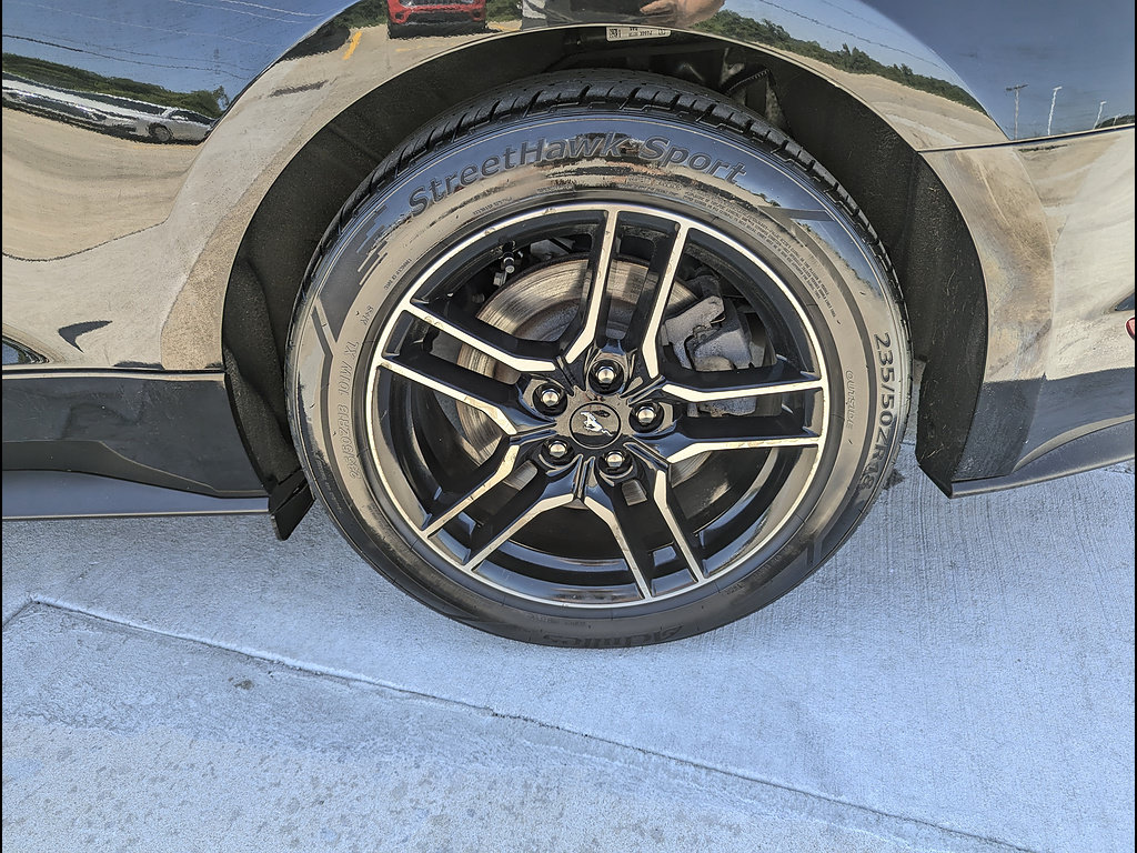 Used 2020 Ford Mustang GT RWD image 15