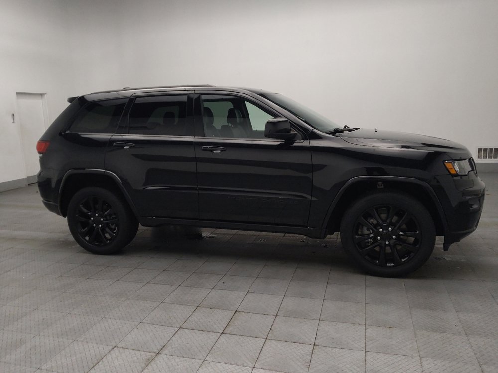Used 2022 Jeep Grand Cherokee Laredo X image 11