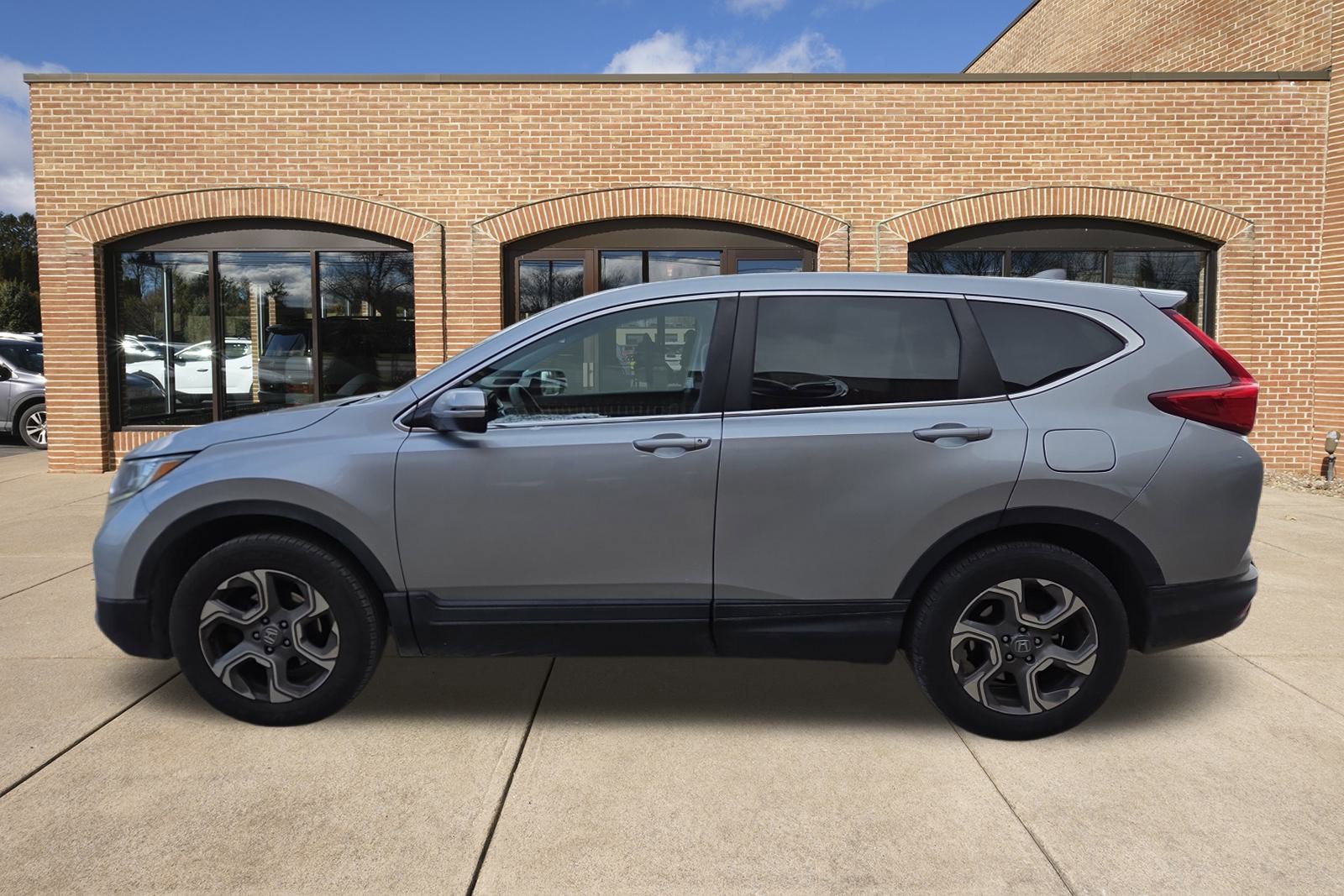 Used 2018 Honda CR-V EX image 6