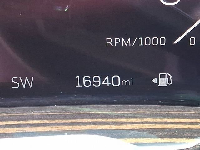 Used 2025 Cadillac Escalade Premium Luxury w/ Touring Package image 21