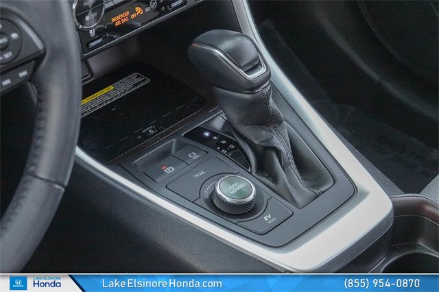 Used 2020 Toyota RAV4 Limited image 23