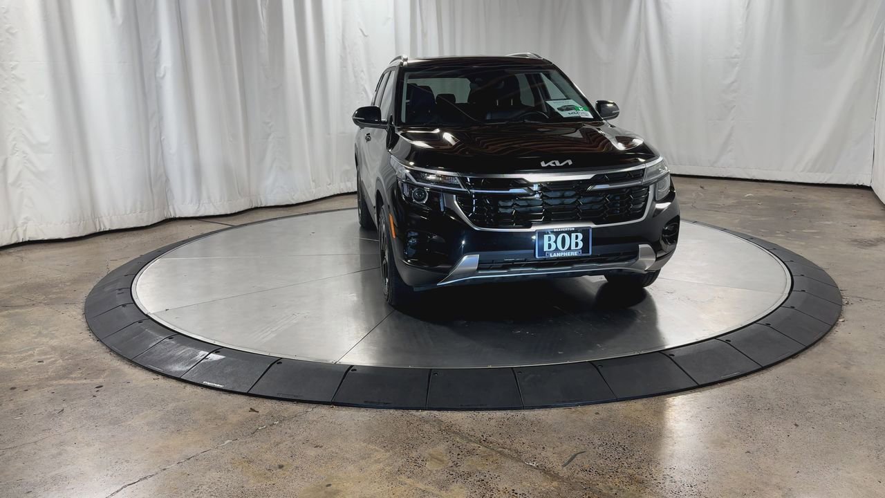 Certified 2025 Kia Seltos S AWD/4WD image 8
