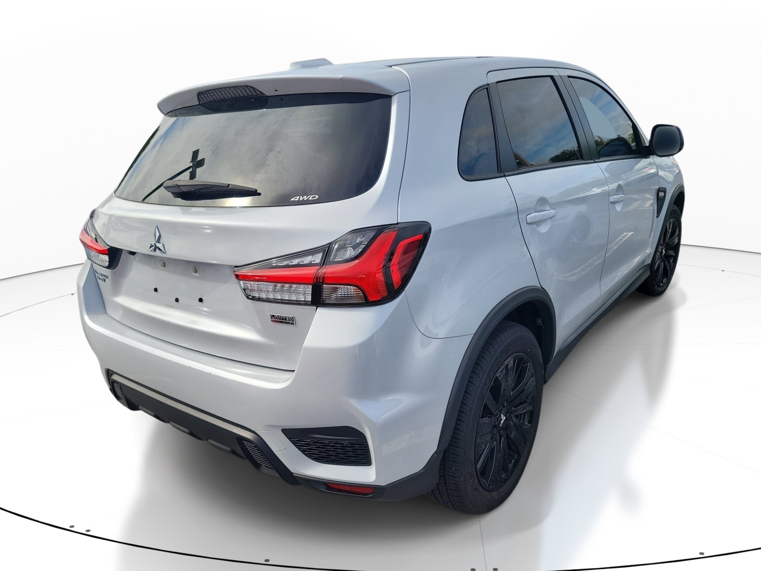 Used 2025 Mitsubishi Outlander Sport LE AWD/4WD image 7