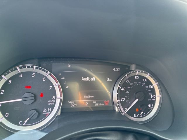 Used 2024 Toyota Highlander LE image 31