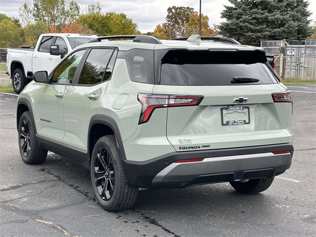 New 2026 Chevrolet Equinox LT w/ Midnight Edition image 5