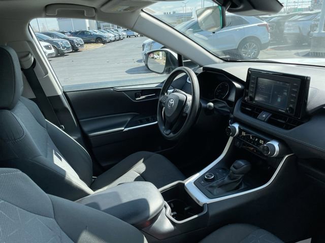 Used 2022 Toyota RAV4 XLE w/ Convenience Package image 19