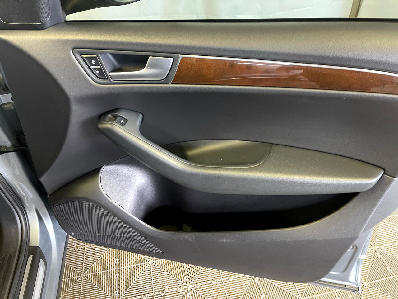 Used 2011 Audi Q5 2.0T Premium Plus image 14