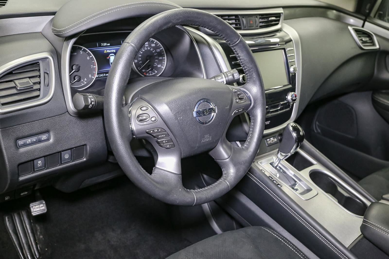 Used 2020 Nissan Murano SV image 23