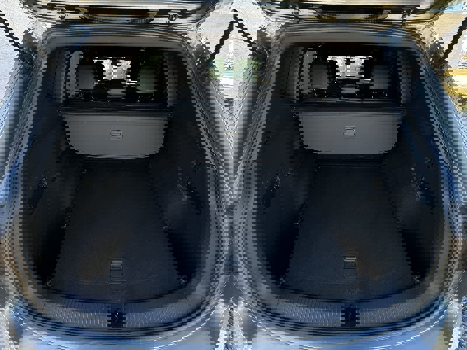 Used 2021 Volkswagen Tiguan SE R-Line w/ 2-Row Tiguan MDO Package image 34