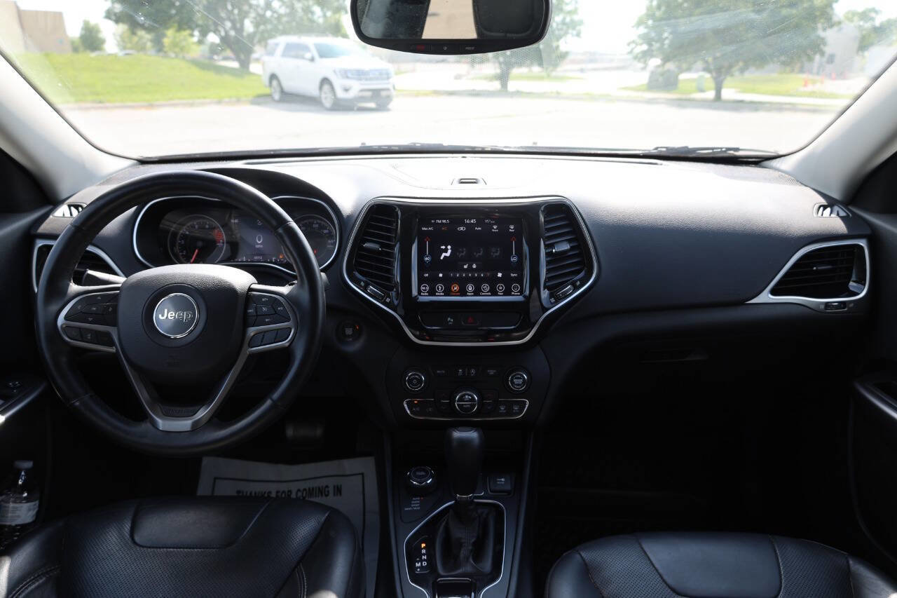 Used 2019 Jeep Cherokee Limited image 14