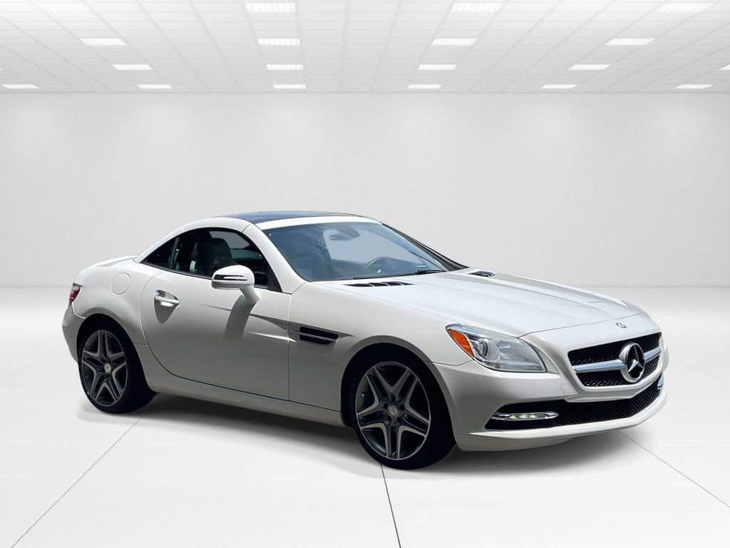 Used 2015 Mercedes-Benz SLK 250 image 2