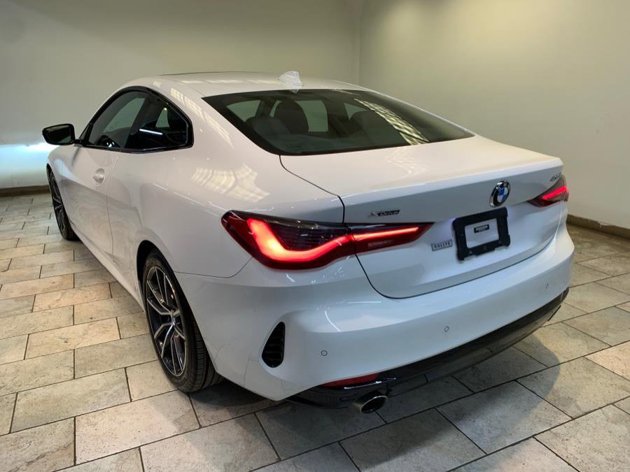 Used 2022 BMW 430i xDrive Coupe w/ Premium Package 2 AWD/4WD image 3