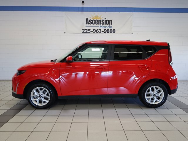 Used 2024 Kia Soul LX w/ Option Group 015 image 3