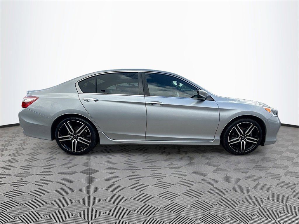 Used 2016 Honda Accord Sport image 5