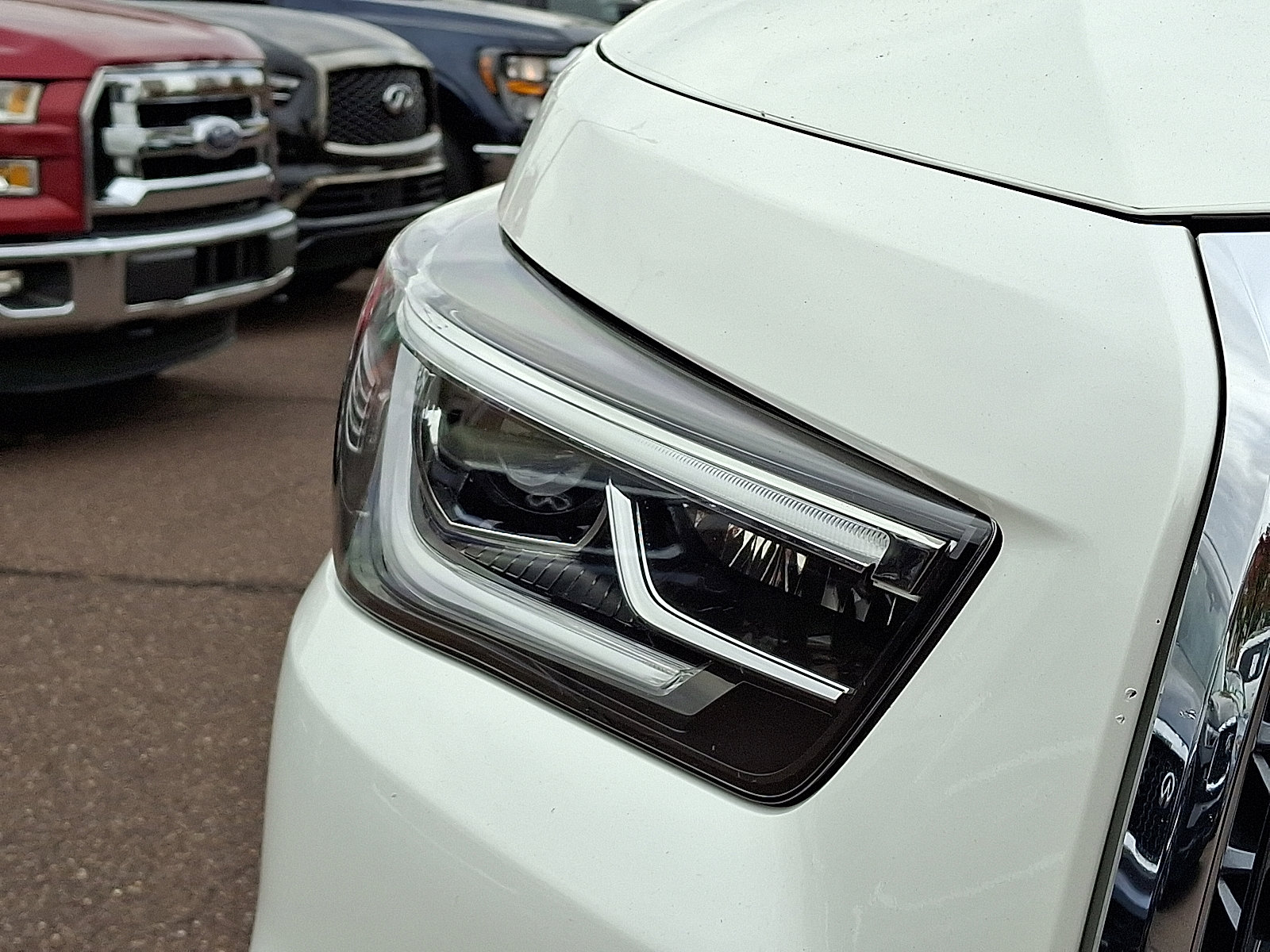 Certified 2024 INFINITI QX80 Sensory w/ Cargo Package image 9