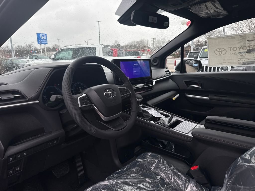 New 2026 Toyota Sienna XLE Woodland Edition image 18