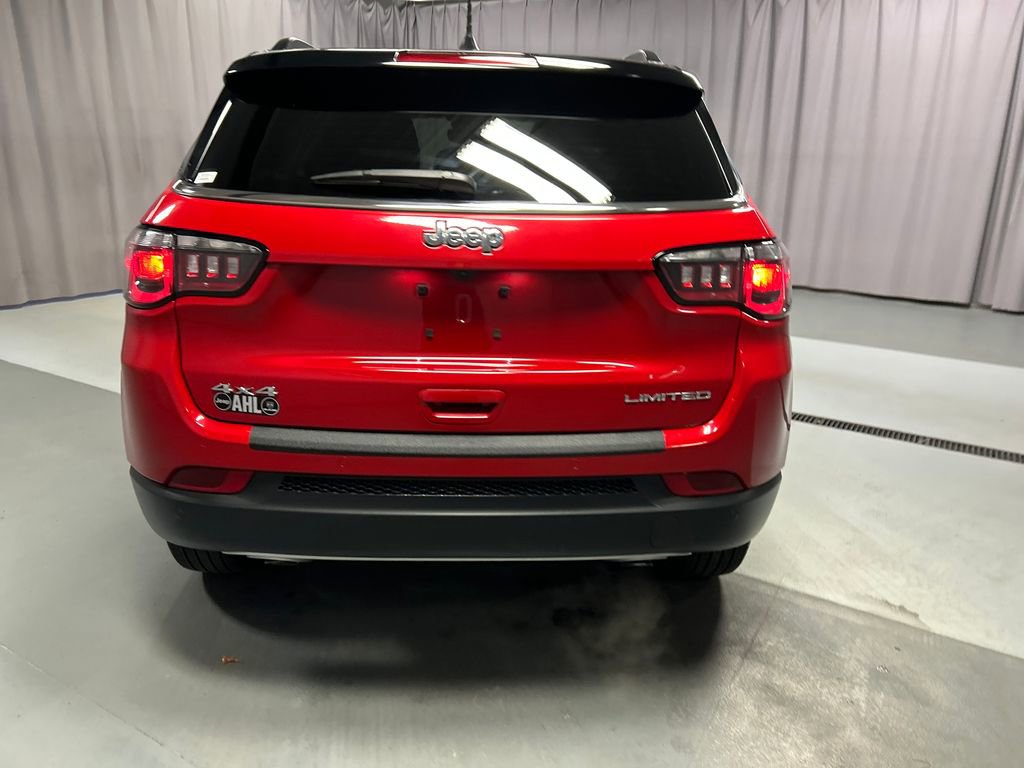 Used 2023 Jeep Compass Limited image 6