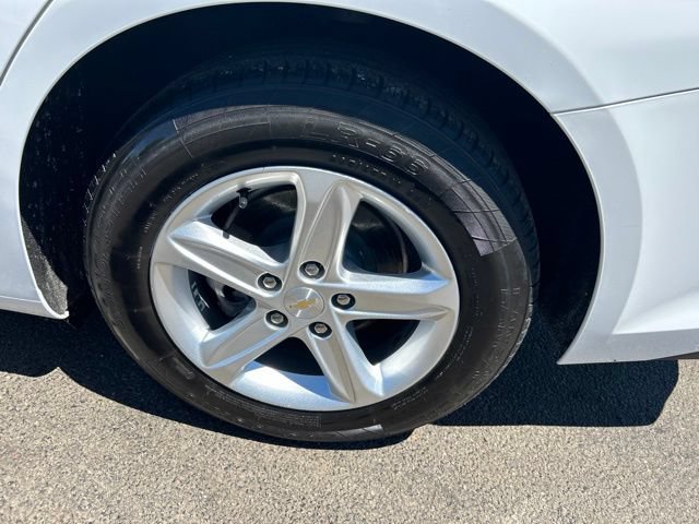 Used 2023 Chevrolet Malibu LS w/ LPO, Floor Liner Package FWD image 44