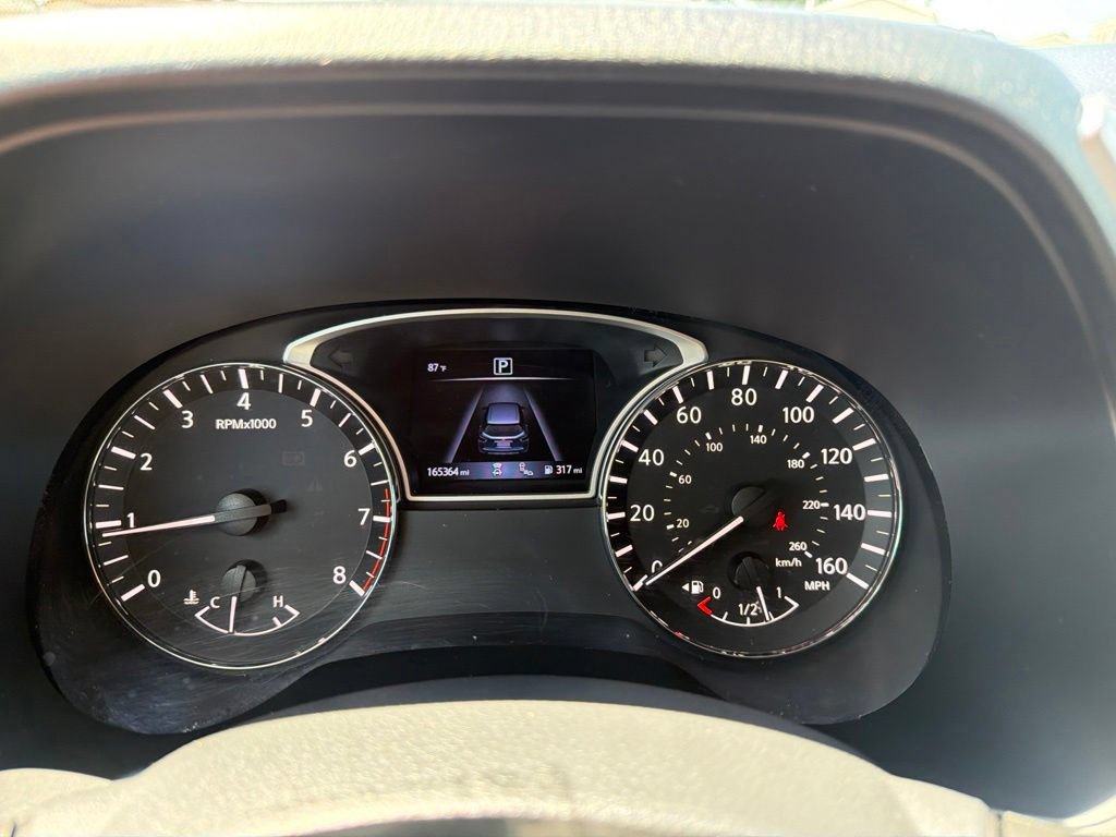 Used 2019 Nissan Pathfinder SL FWD image 15