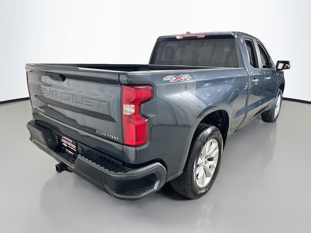 Used 2019 Chevrolet Silverado 1500 Custom w/ Custom Convenience Package AWD/4WD image 8