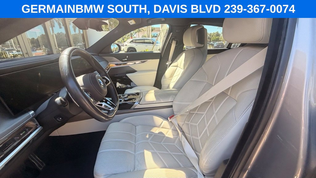 Used 2023 BMW 740i RWD image 34