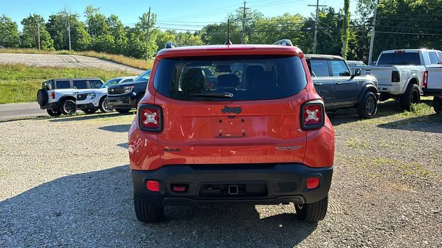 Used 2016 Jeep Renegade Trailhawk w/ Cold Weather Group AWD/4WD image 29