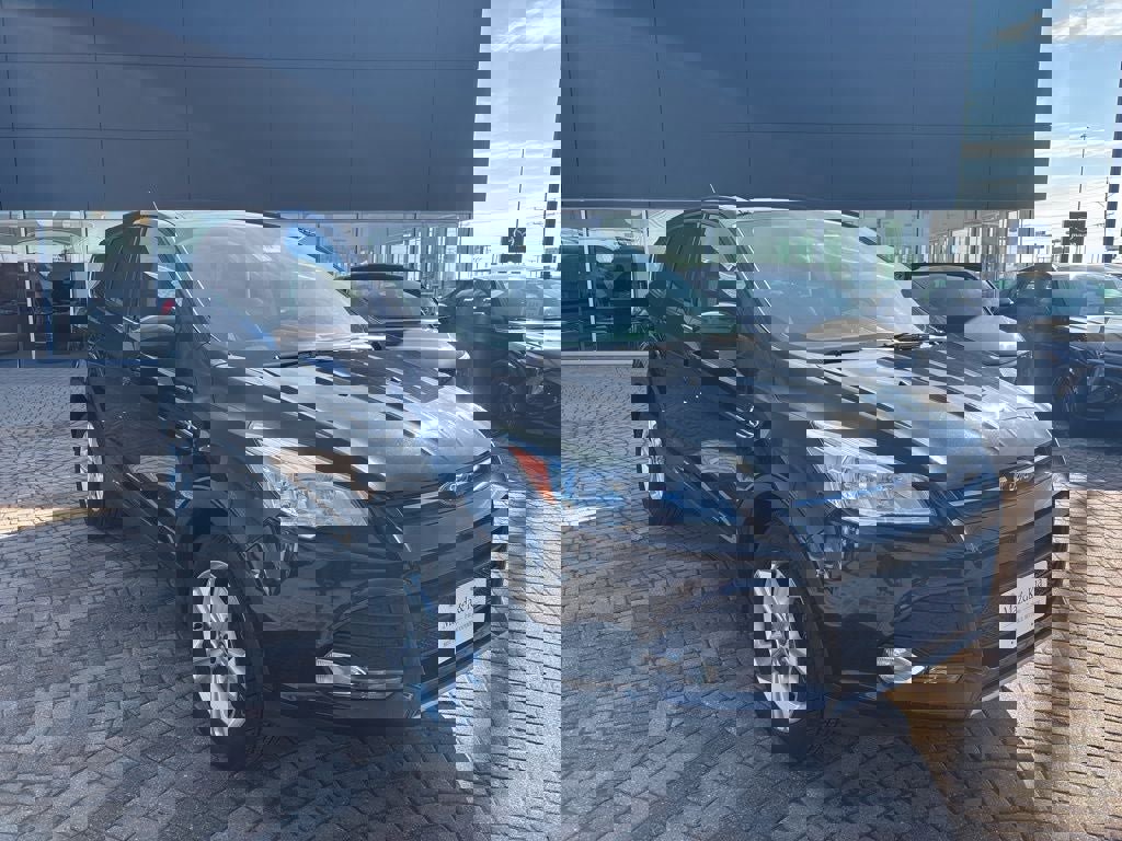 Used 2015 Ford Escape SE image 3