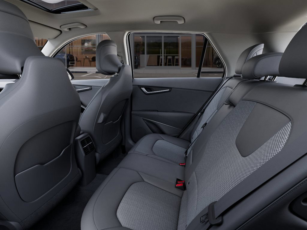 Used 2024 Kia Niro EX Touring FWD image 20