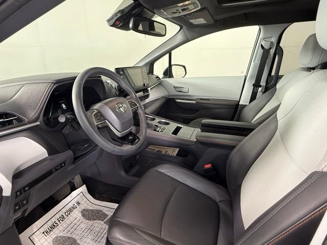 Used 2023 Toyota Sienna XSE image 13