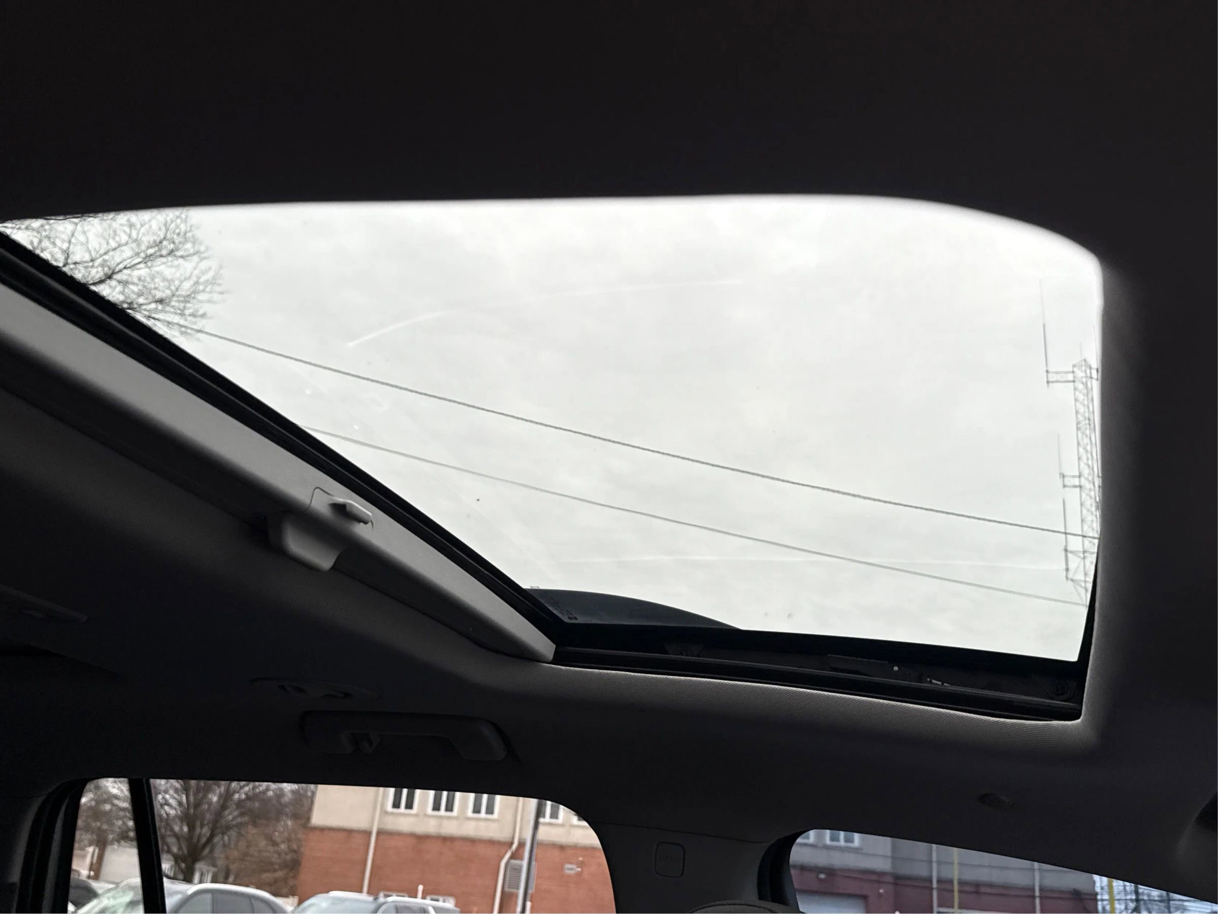 Used 2020 GMC Acadia SLE w/ Driver Convenience Package image 18