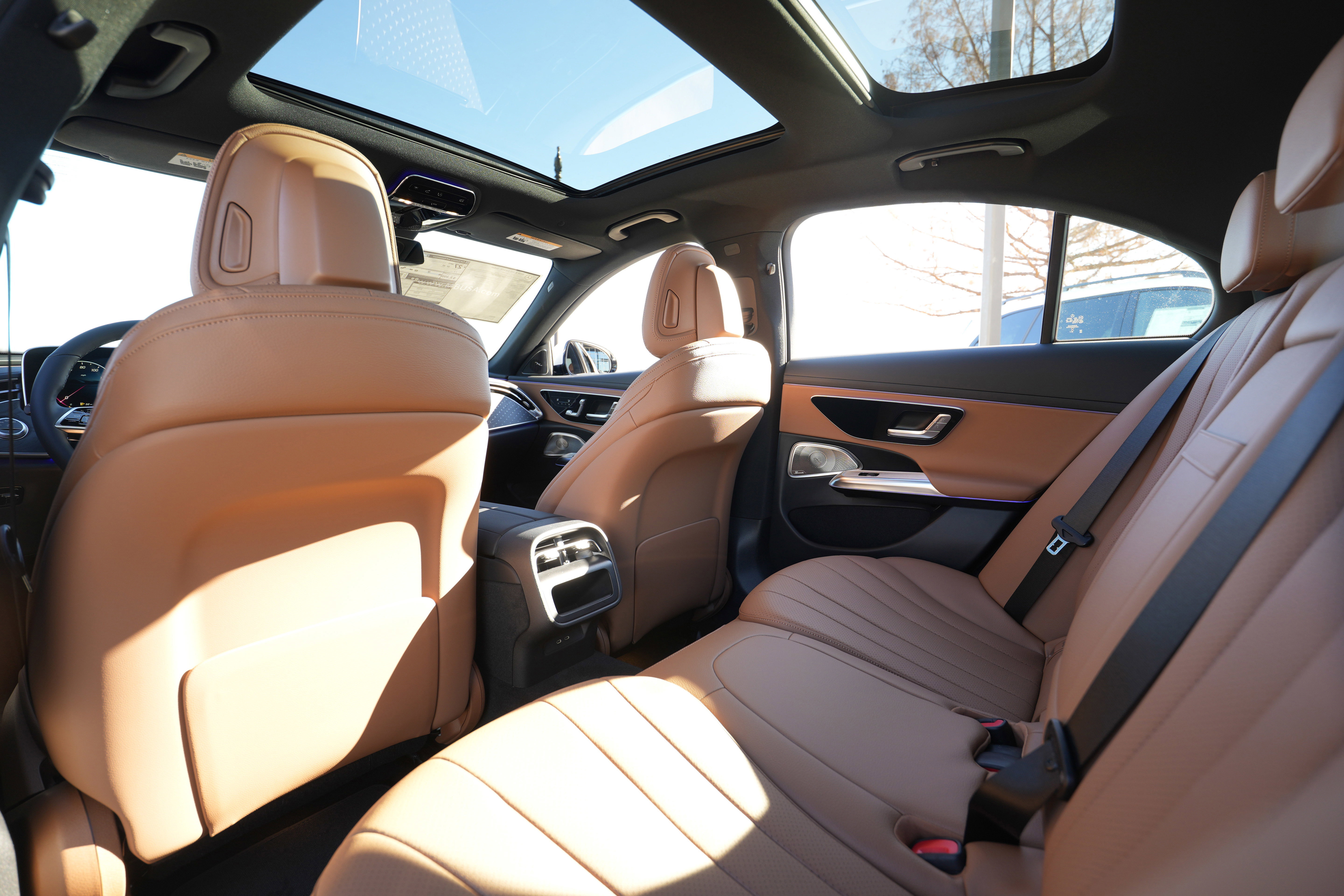 New 2026 Mercedes-Benz E 350 4MATIC Sedan image 44