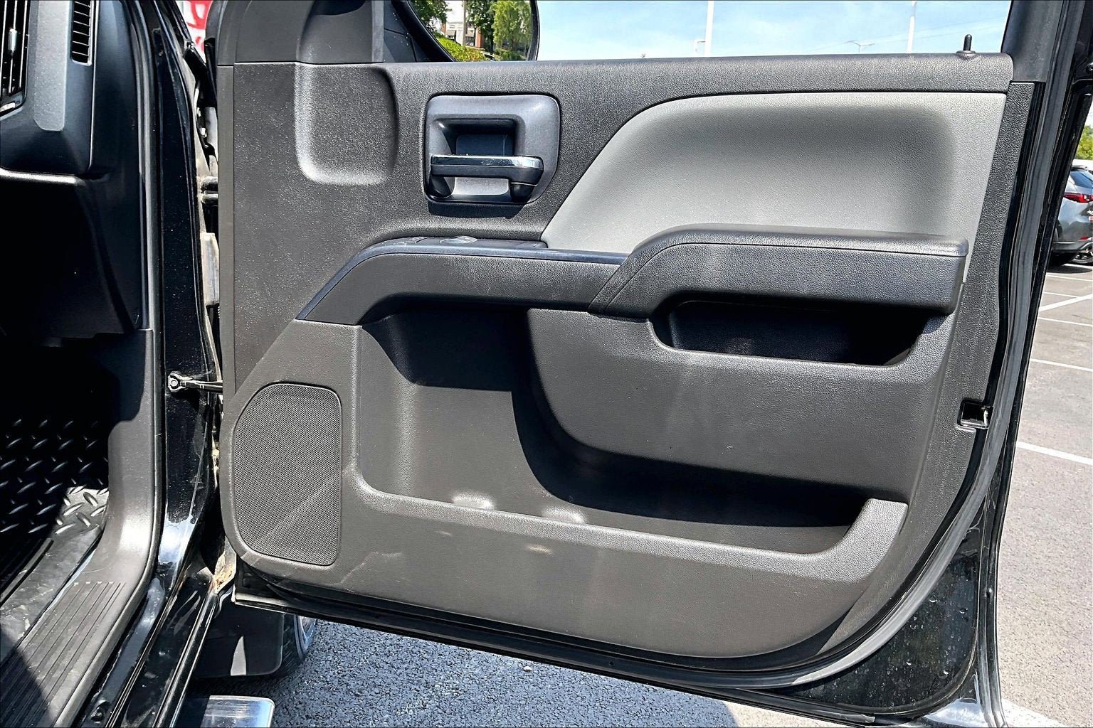 Used 2018 Chevrolet Silverado 1500 Custom w/ Custom Value Package AWD/4WD image 20