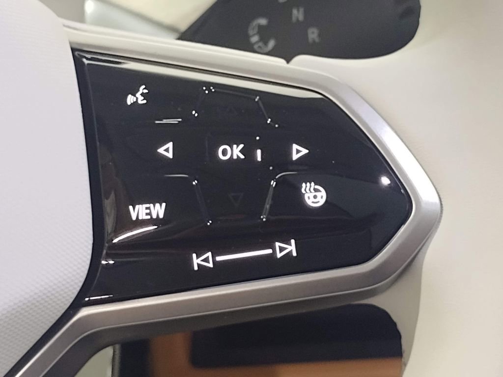 New 2025 Volkswagen ID. Buzz 1st Edition image 35